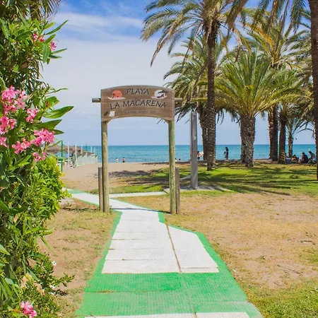 Apartamento En Playamar Con Terraza Y Piscina