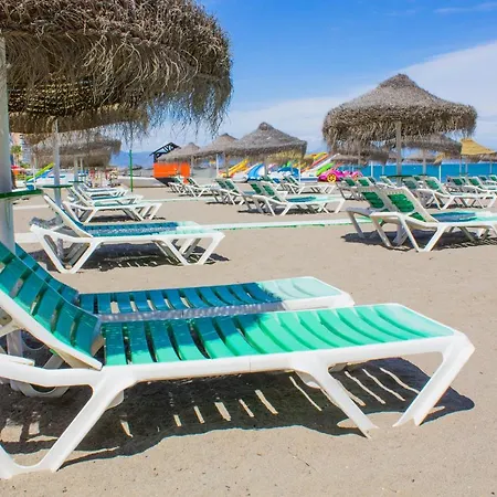 Apartamento En Playamar Con Terraza Y Piscina *