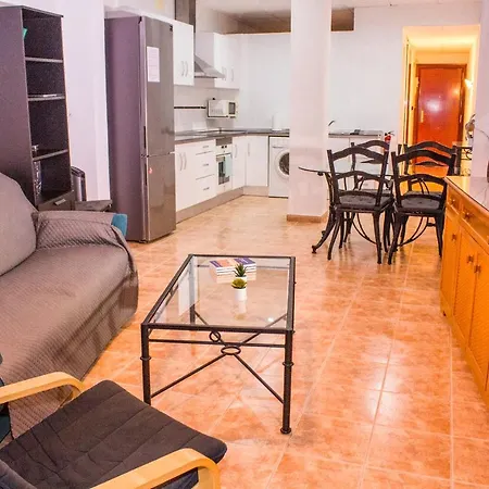 Apartamento En Playamar Con Terraza Y Piscina Appartamento