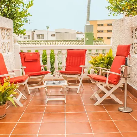 Apartamento En Playamar Con Terraza Y Piscina * Torremolinos