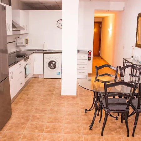 Apartamento En Playamar Con Terraza Y Piscina Torremolinos